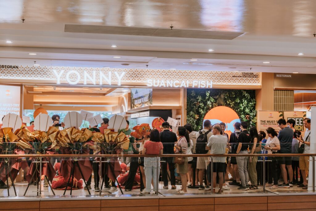 yonny-suancai-fish-gurney-plaza